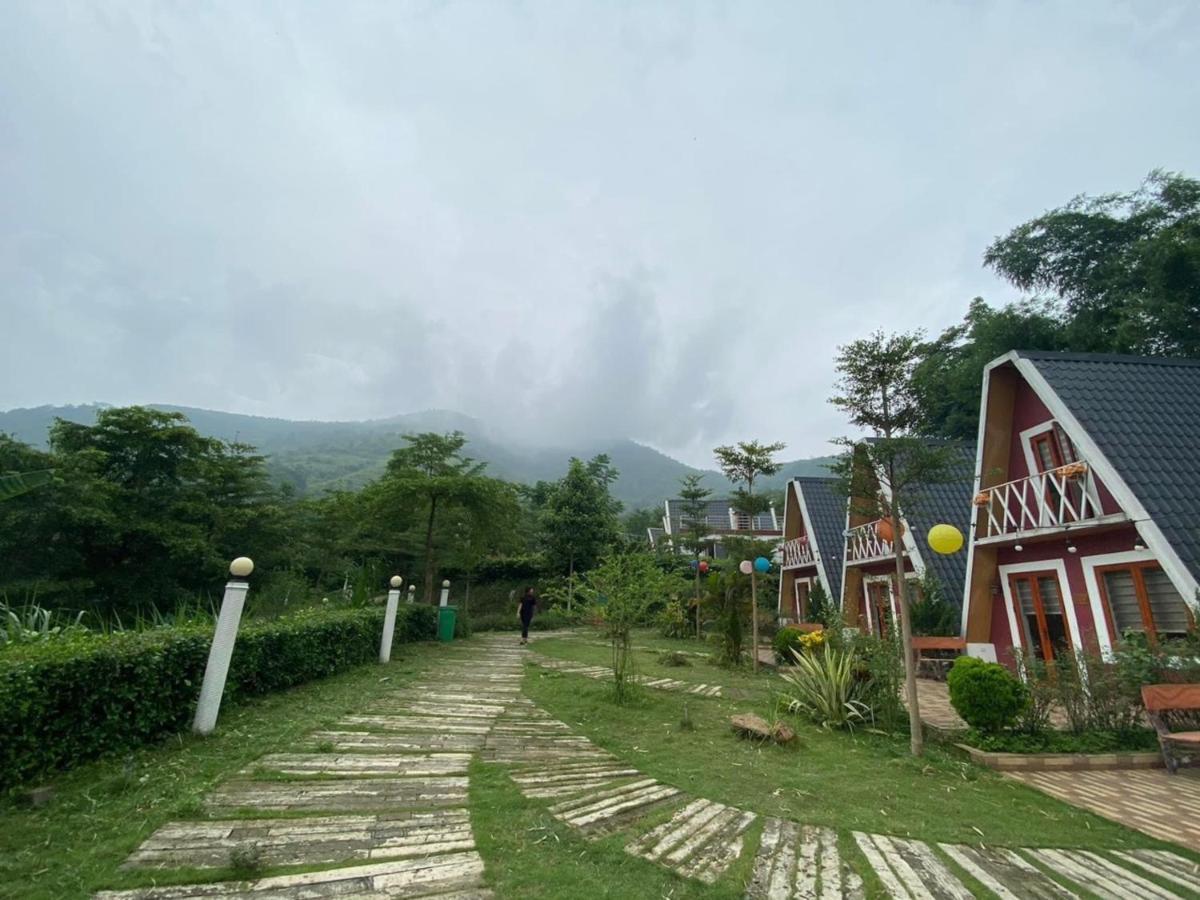 Furano Garden Home Hoa Binh - Venuestay Kültér fotó
